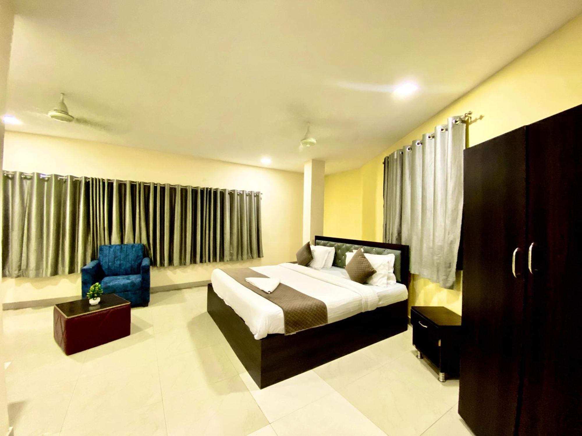 Hotel Sky Park Shamshabad Exteriér fotografie