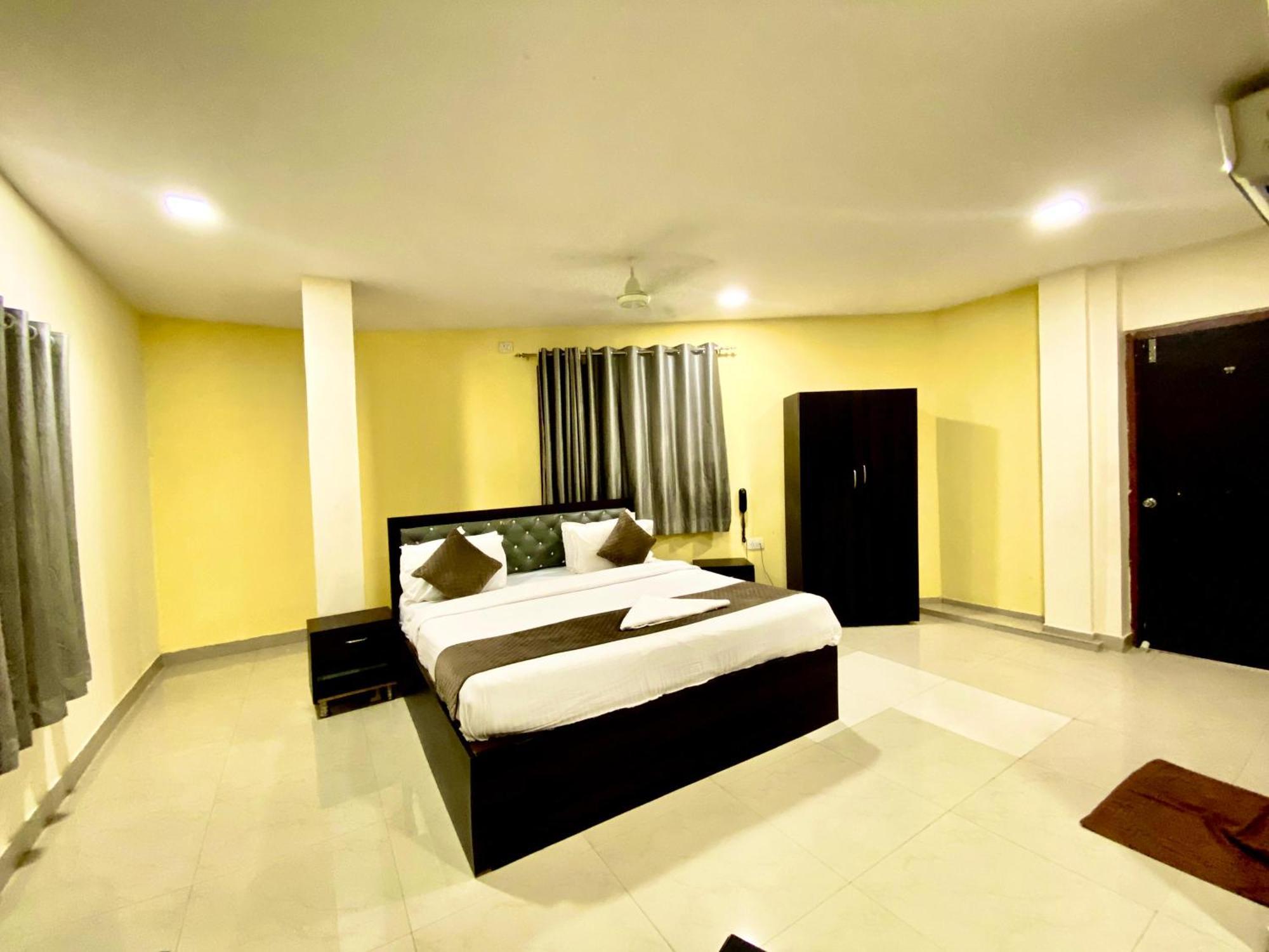 Hotel Sky Park Shamshabad Exteriér fotografie