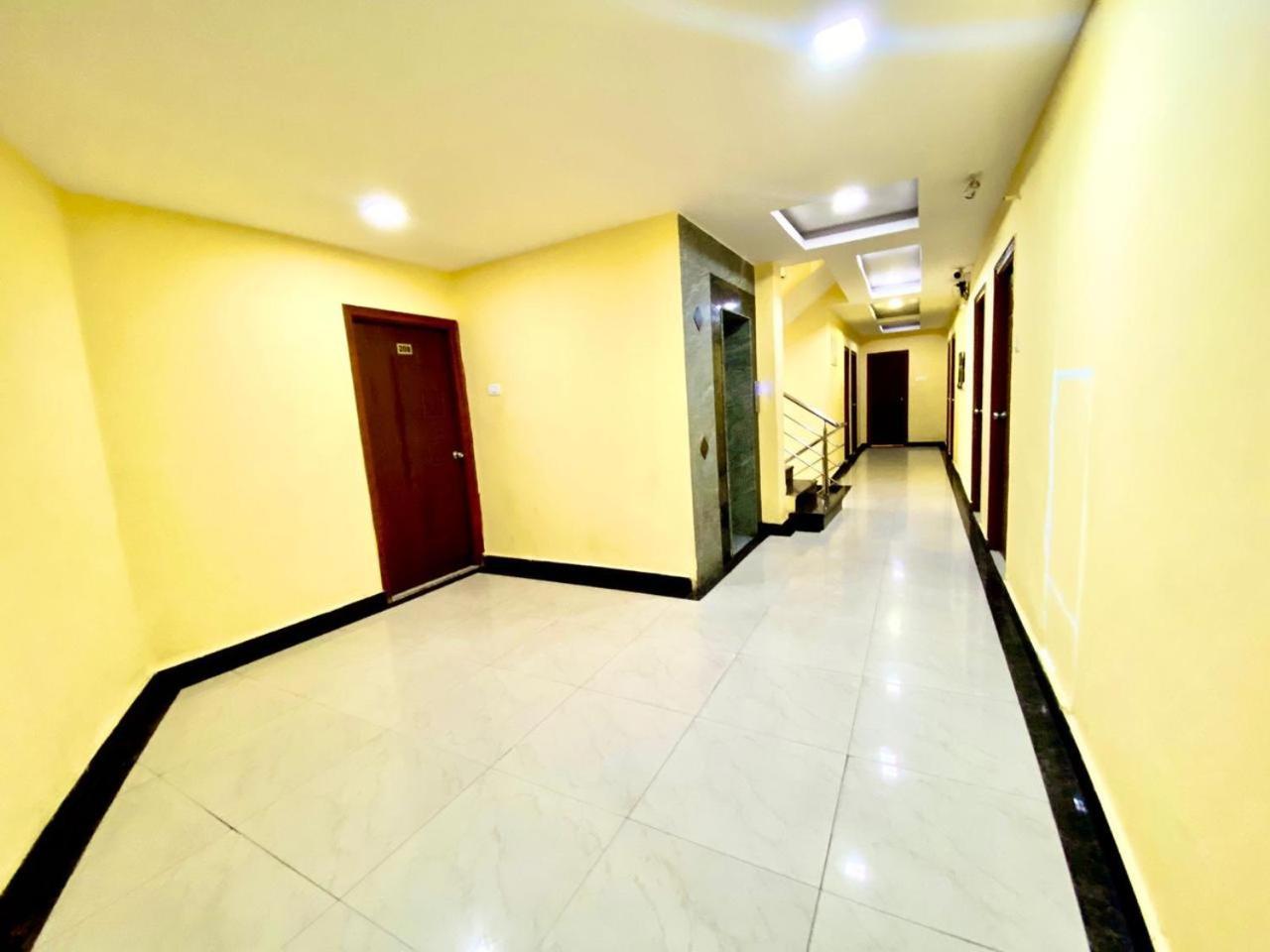 Hotel Sky Park Shamshabad Exteriér fotografie
